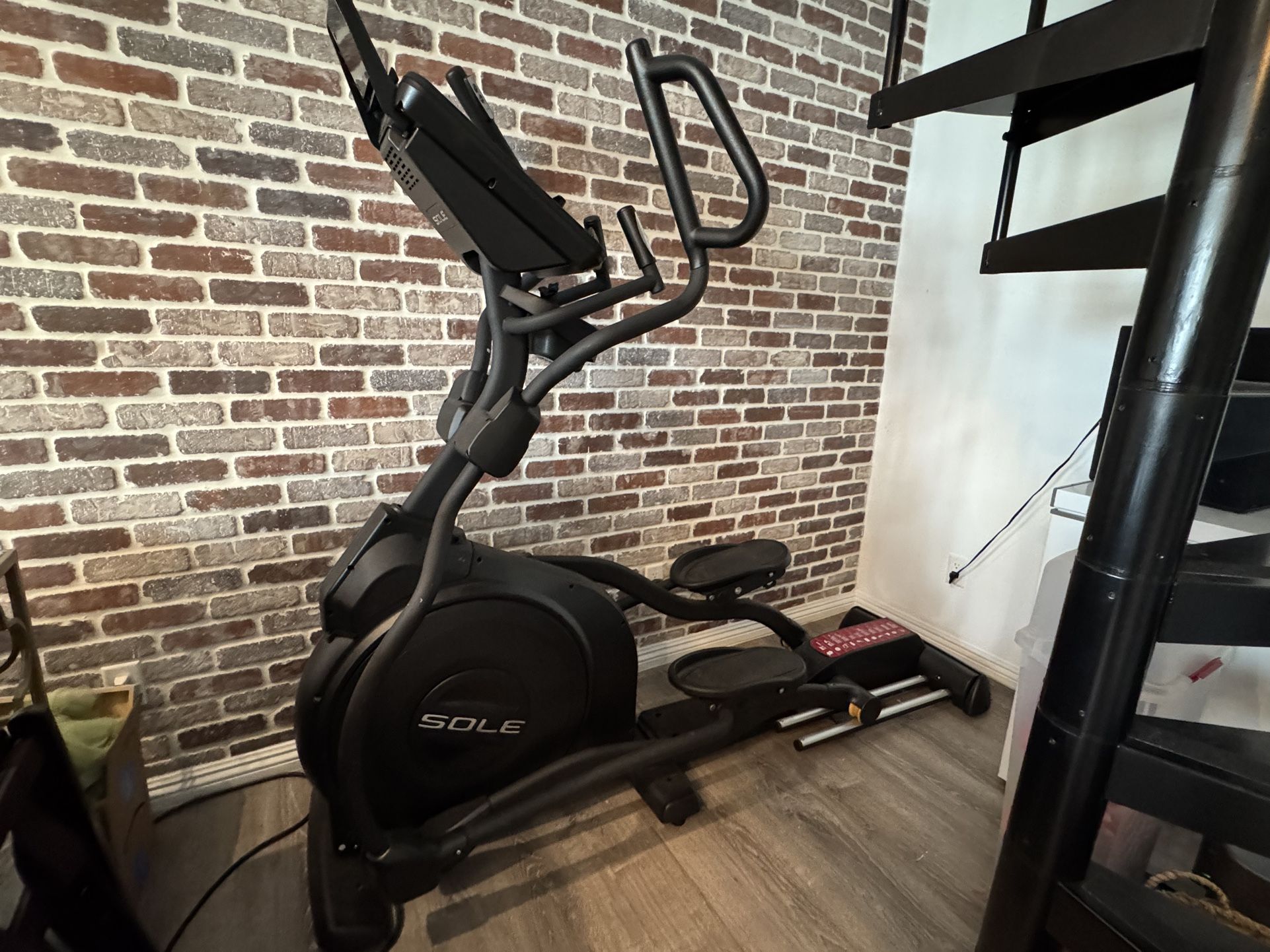 Sole Elliptical E35