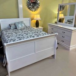New 4pc bedroom set in box buy now pay later $39 down no credit needed
