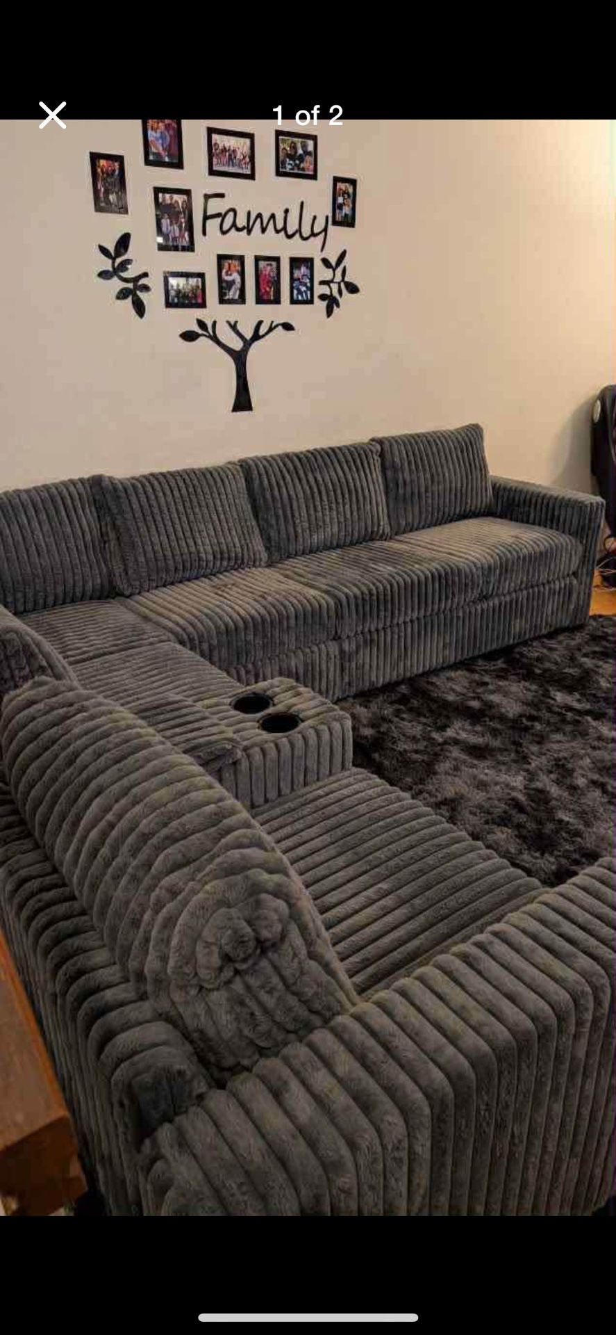 New Sectional Couch with USB Console and Cup Holders! Free Delivery 🚚!