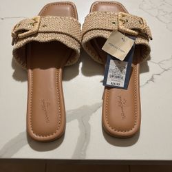 Universal Thread sandalia Color Tan/Linda Size 10