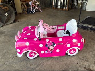 Minnie Mouse car