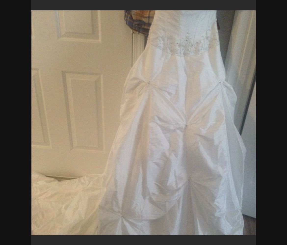 Wedding Dress Size 6