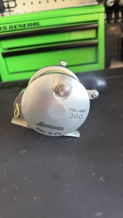 Accurate Valiant 300 SPJ 2 Speed Right Handed