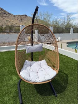 Tommy Bahama Egg Swing