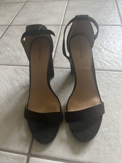 Merona Black Suede Heels approx 4” size 10