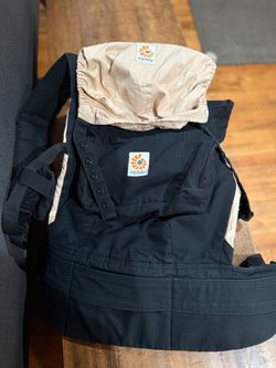 Ergobaby baby carrier