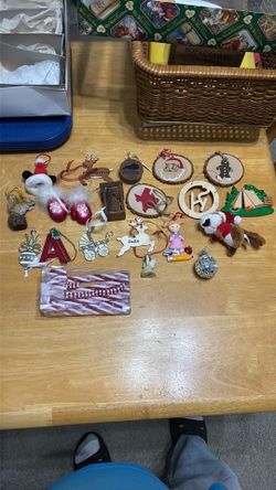 Large Xmas ornaments lot