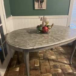 Kitchen Table 