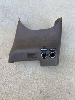 2004 Toyota Tacoma cigarette lighter