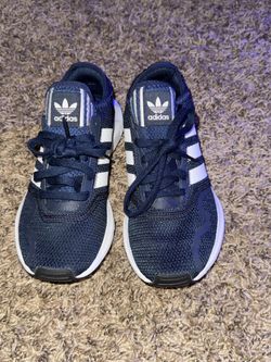 Adidas Youth Shoes 4 1/2