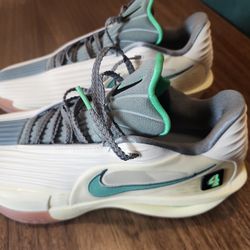 Nike Air Zoom GT Cut 3 🏀 SHOES  JrU HOLIDAY