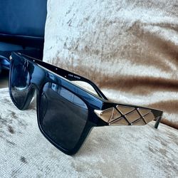 Sun Glasses Luis Vuitton