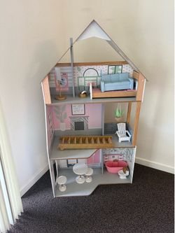 Doll house