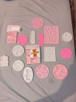 Silicon molds for baking