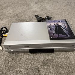 Toshiba SD‑KV550SU is a DVD + VHS combo player/recorder unit (READ DESCRIPTION)