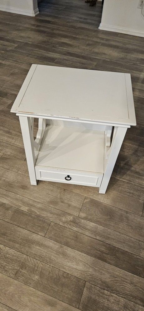 Nightstand/ End Table