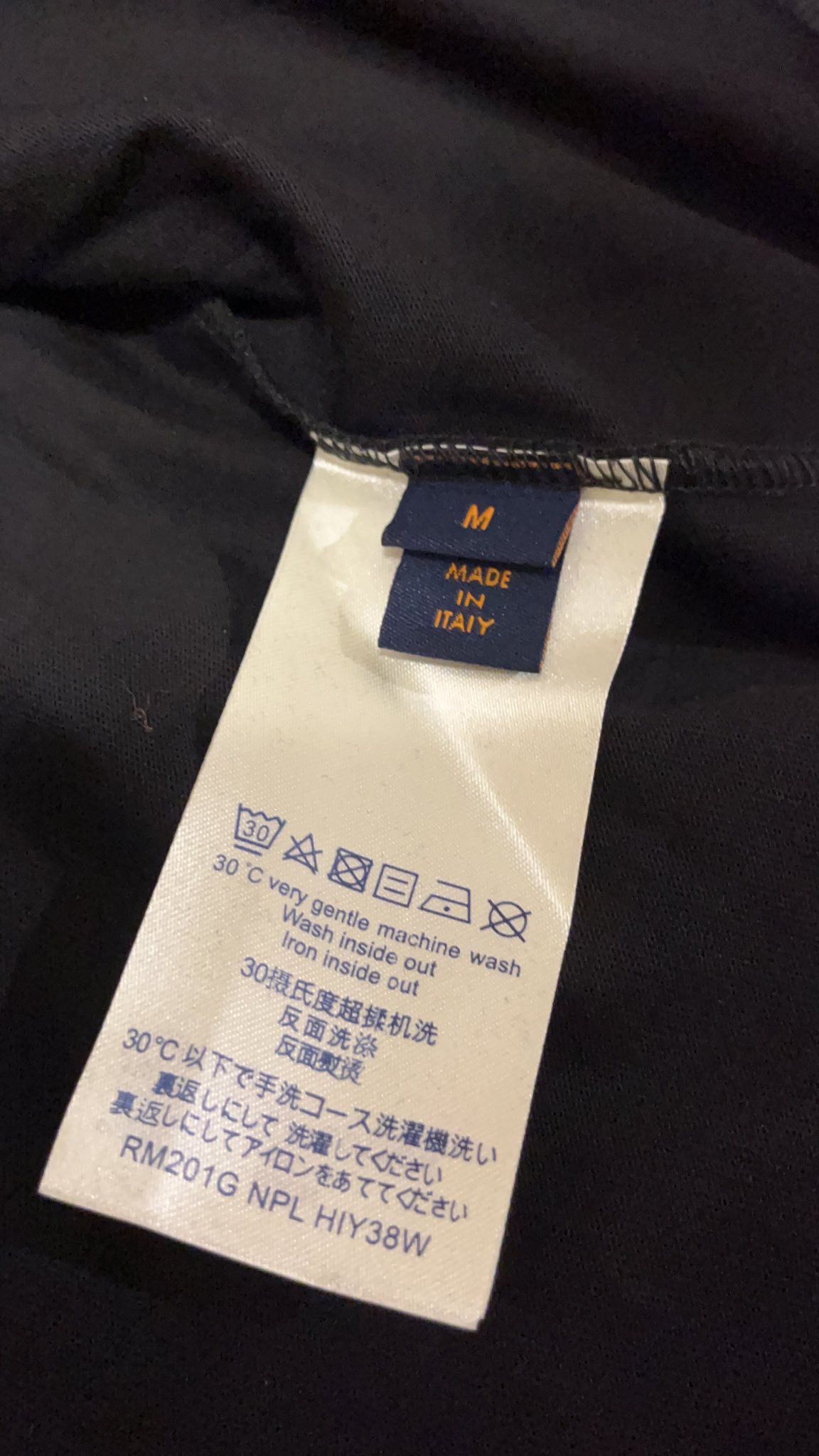 A Louis Vuitton t-shirt, size M. - Bukowskis
