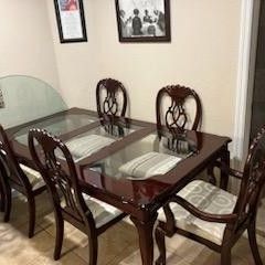 Cherry Mahogany Formal Dining Table & 6 Chairs