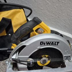 Corded Circular Saw 7-1/4in