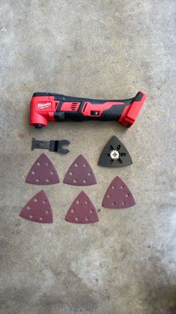 Milwaukee Cordless Oscillating Multi-Tool with Accessories