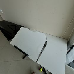 Compute Desk/ School Desk