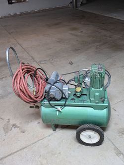 Small air compressor