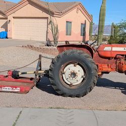 1963 Allis Chalmers D17 Tractor with Bush Hog Squealer