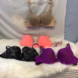 Bra Sizes: 38 D / 40C, 40C , 42D / 10 , 38C