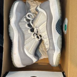 Used Jordan 11 Size 6
