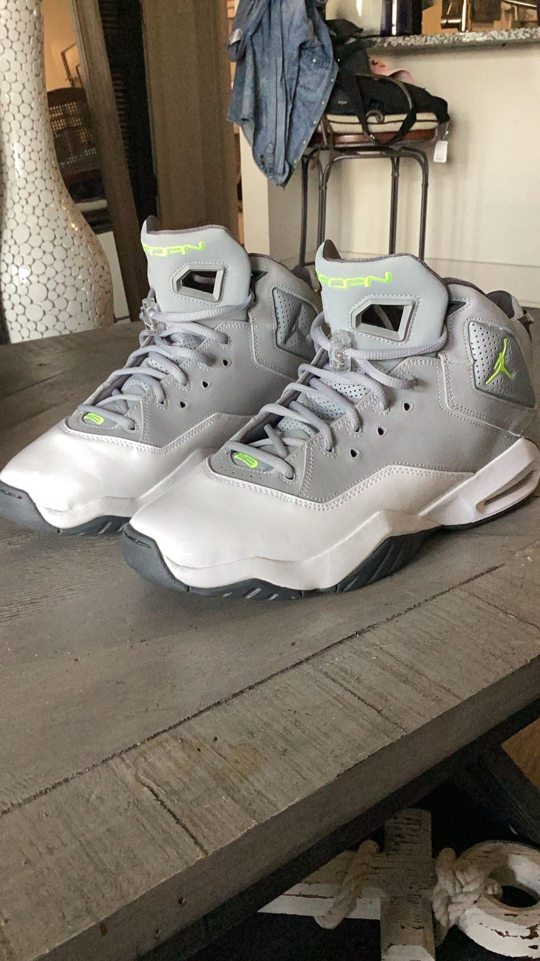 Nike Air Jordan B’ Loyal B Wolf Grey-Volt-white Sz 11