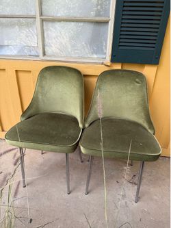 Free chairs Gratis