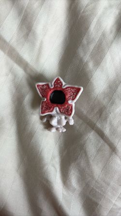 Stranger Things Kinder Joy Demogorgon Figure – New