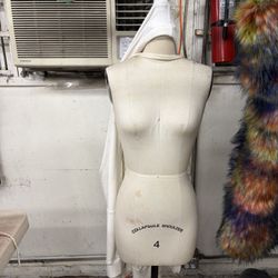 Manquin  Form Shoulder Extension 