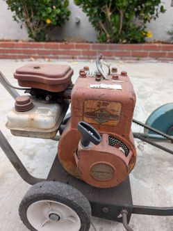 Vintage Briggs and Stratton Lawn Edger