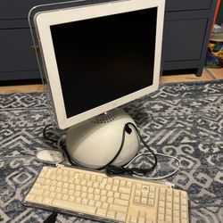 APPLE 🍎- Vintage Desktop computer + Keyboard + Mouse