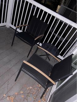 Outdoor chairs & Side Table