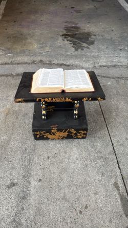 Asian Decorating Stand For Book