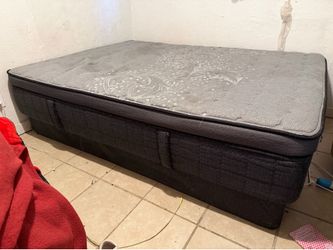 Queen bed