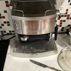 Espresso Coffee Machine DelLonghi