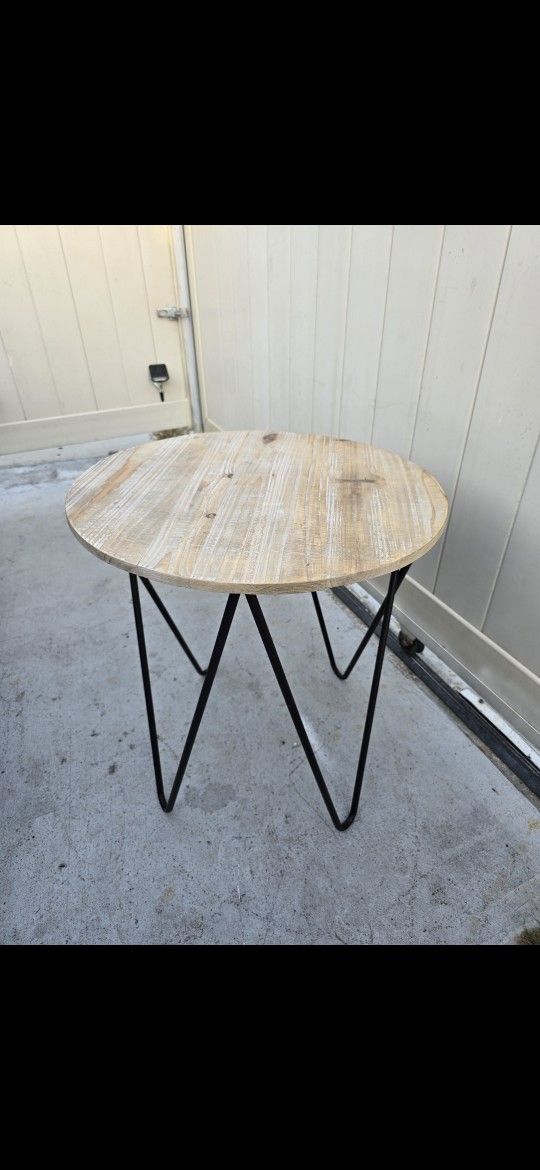 Wood Round Side Table with Metal Legs 