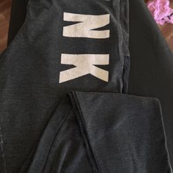 Large PINK Leggings $5