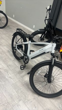Brand new in box ebike 1 year warranty 550 out the door