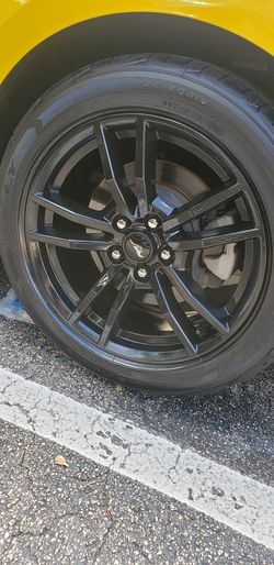 4 rims new Ford mustad