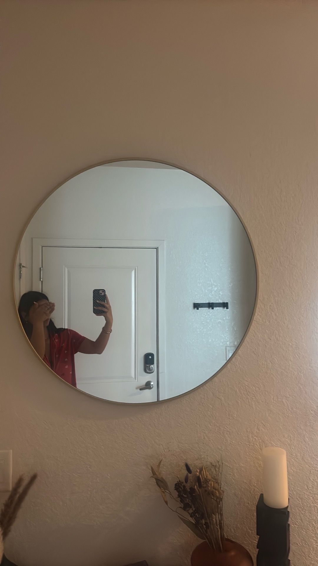 Gold mirror