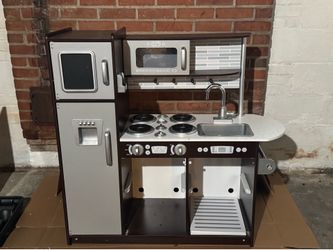 Kids kitchen set