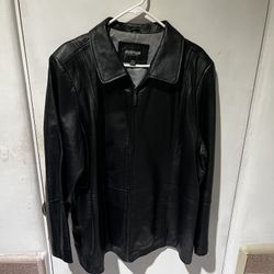 Avenue women’s leather jacket