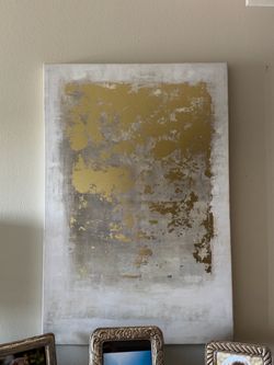 Art with built in speaker