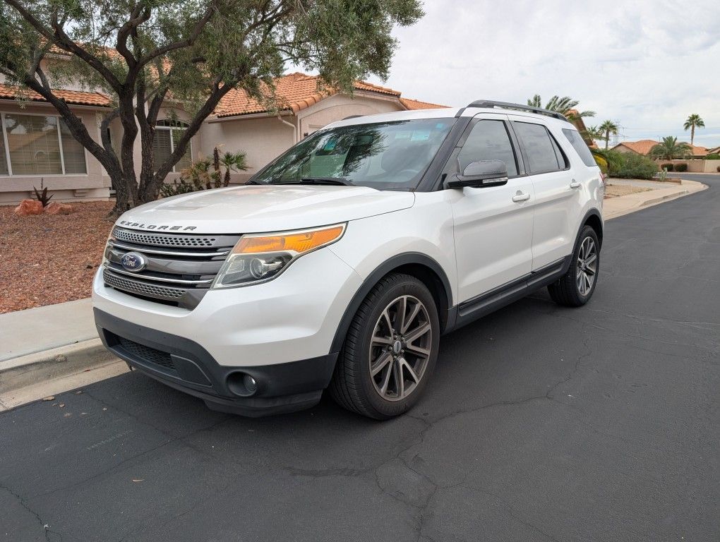 2015 Ford Explorer