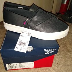 🆕 In Box With Tags Reebok Women's Tennis Shoes SIZE 9.5!