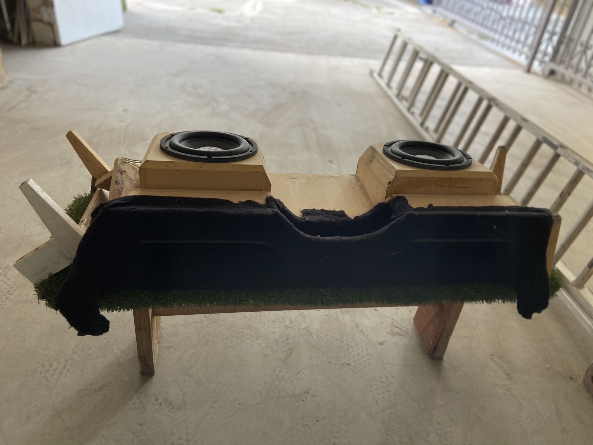 Porsche 911 (993) Rear Seat Delete With Focal Subwoofers